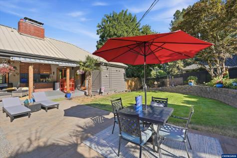 1451 Narcissus Court NW Salem OR 97304