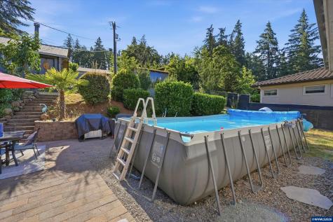 1451 Narcissus Court NW Salem OR 97304