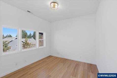 2455 W 29th Avenue Eugene OR 97405