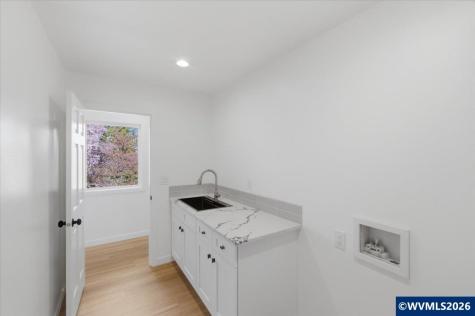 2455 W 29th Avenue Eugene OR 97405