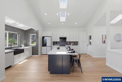 2455 W 29th Avenue Eugene OR 97405