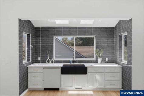 2455 W 29th Avenue Eugene OR 97405