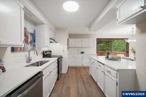 27133 NW Forest Springs Lane Corvallis OR 97330