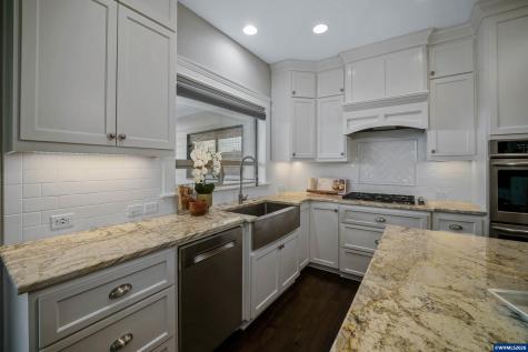 5760 Barbaresco Street S Salem OR 97306