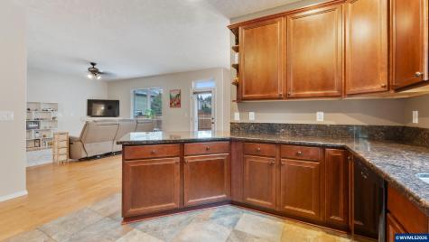 18283 Davis Street Sandy OR 97055