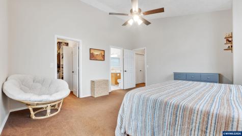 18283 Davis Street Sandy OR 97055
