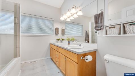 18283 Davis Street Sandy OR 97055