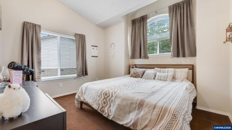 18283 Davis Street Sandy OR 97055