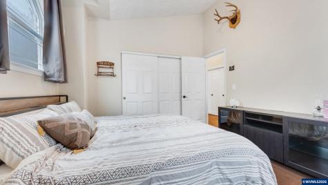 18283 Davis Street Sandy OR 97055