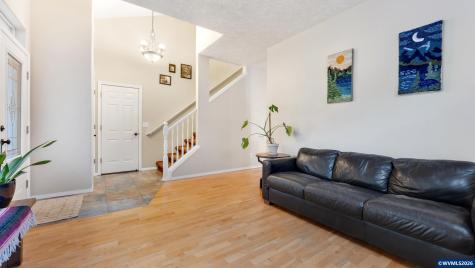 18283 Davis Street Sandy OR 97055