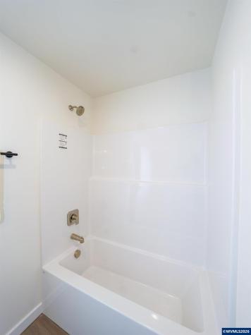 729 Periander Way Harrisburg OR 97352-9202