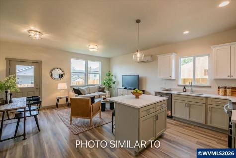1521 SW 11th Street Dallas OR 97338