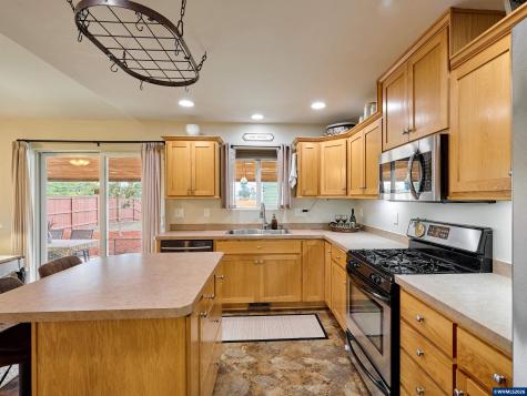 6224 Elena Street NE Albany OR 97321