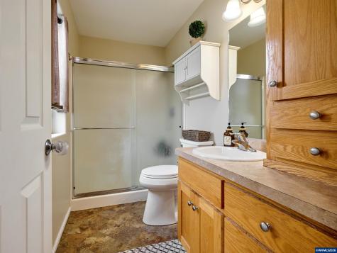 6224 Elena Street NE Albany OR 97321