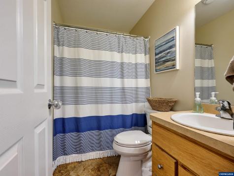 6224 Elena Street NE Albany OR 97321