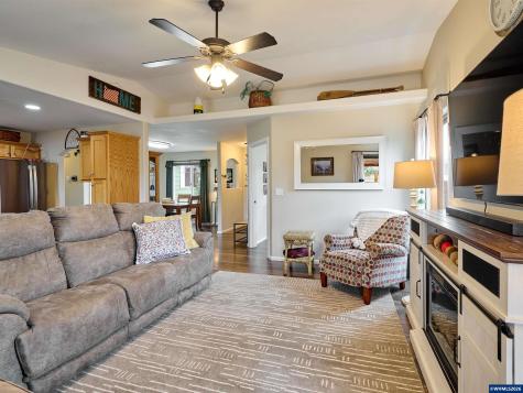 6224 Elena Street NE Albany OR 97321