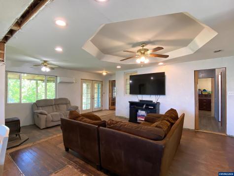 11503 Buena Vista Road Independence OR 97351