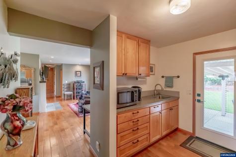 2866 Talbot Road S Jefferson OR 97352