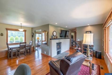 2866 Talbot Road S Jefferson OR 97352