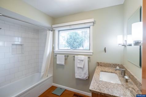 2866 Talbot Road S Jefferson OR 97352