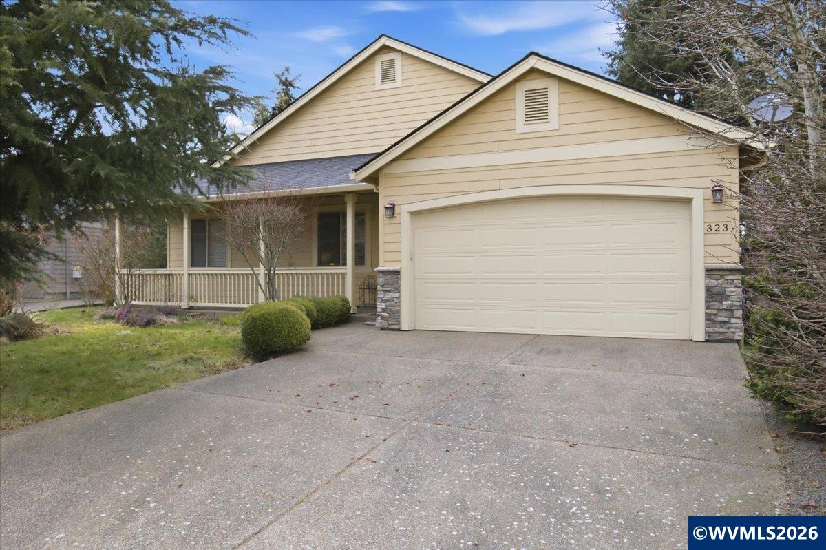 323 Lydia Lane Lebanon OR 97355