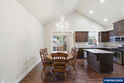 323 Lydia Lane Lebanon OR 97355