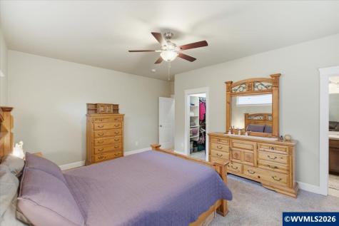 323 Lydia Lane Lebanon OR 97355