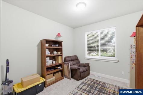 323 Lydia Lane Lebanon OR 97355