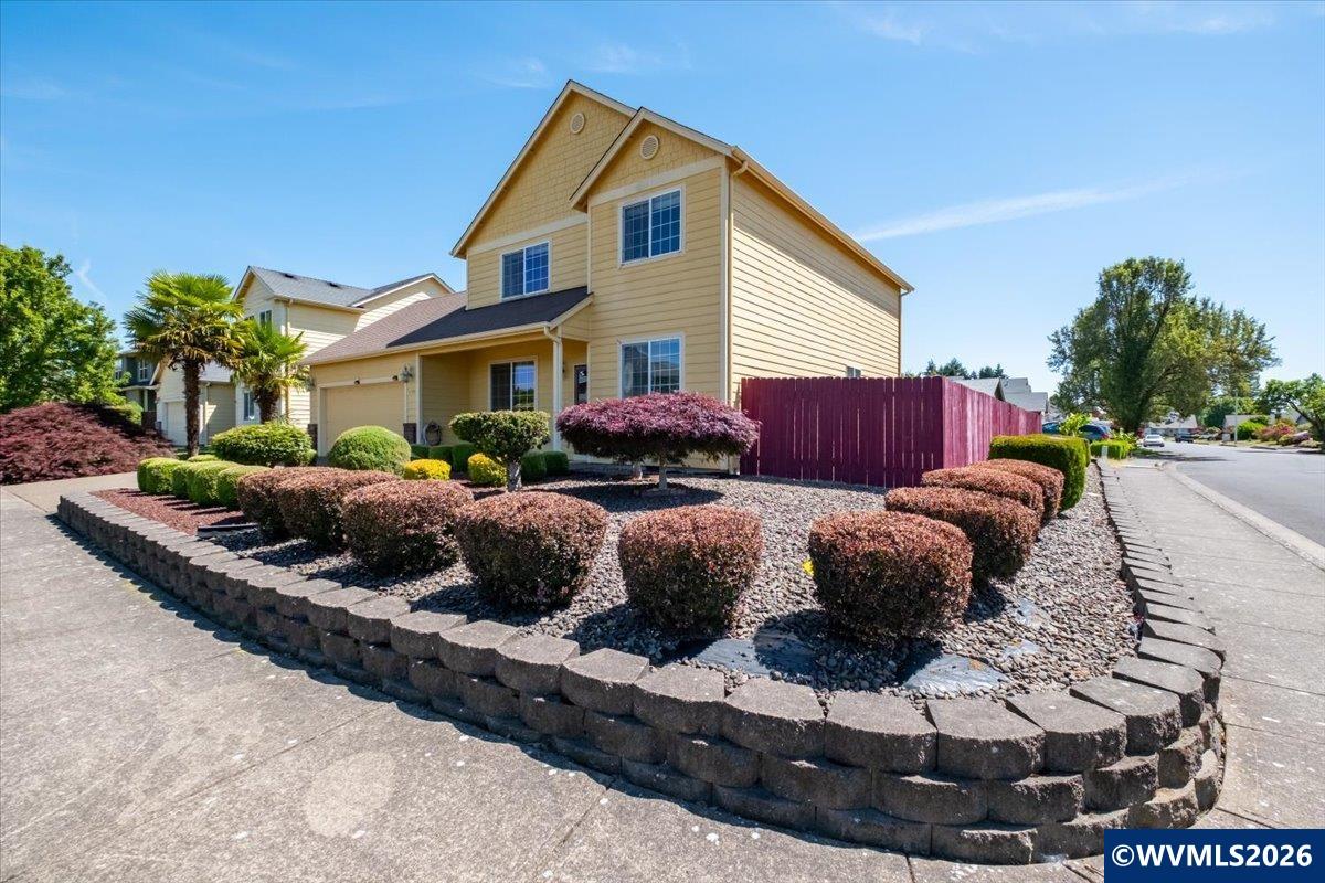 4199 Geranium Lp NE Salem OR 97305