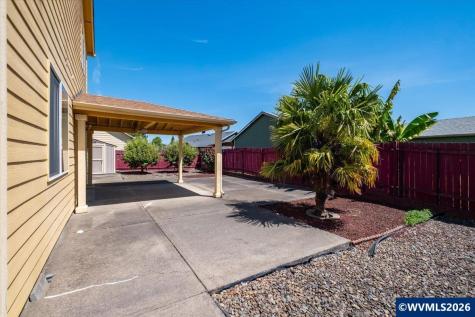 4199 Geranium Lp NE Salem OR 97305
