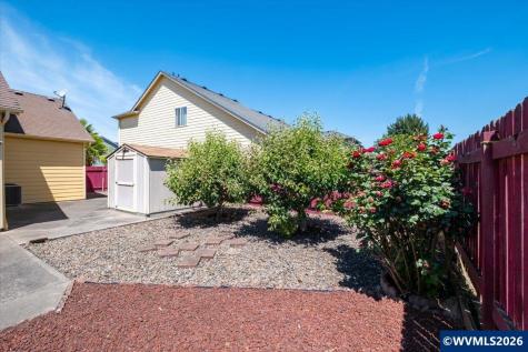 4199 Geranium Lp NE Salem OR 97305