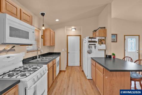 1737 13th Avenue SW Albany OR 97321