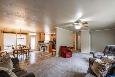 15984 North Santiam Highway SE Stayton OR 97383