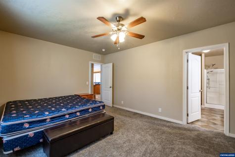 15984 North Santiam Highway SE Stayton OR 97383