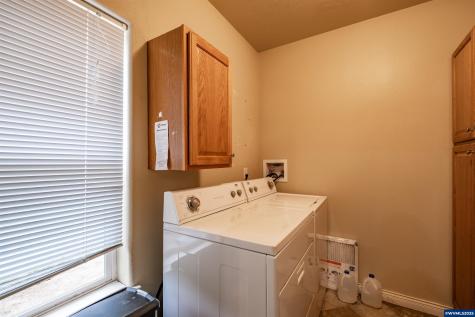 15984 North Santiam Highway SE Stayton OR 97383