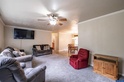 15984 North Santiam Highway SE Stayton OR 97383
