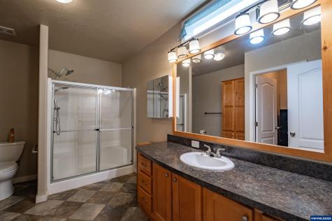 15984 North Santiam Highway SE Stayton OR 97383