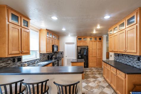 15984 North Santiam Highway SE Stayton OR 97383