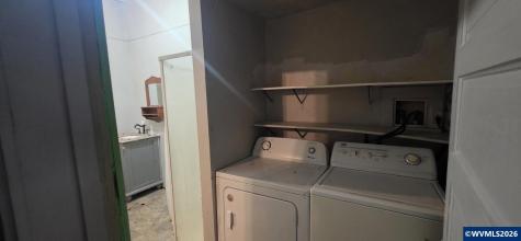 653 W 1st Street Halsey OR 97348