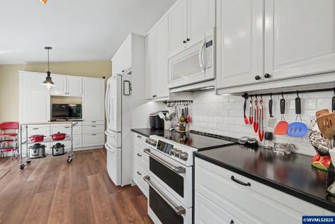 1310 Neahkahnie Street SE Salem OR 97306