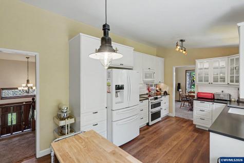 1310 Neahkahnie Street SE Salem OR 97306