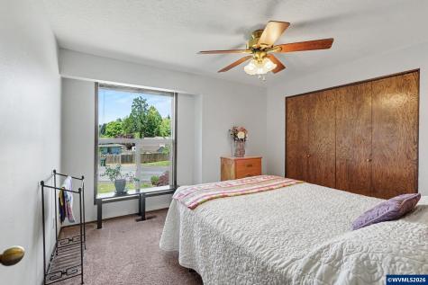 1310 Neahkahnie Street SE Salem OR 97306