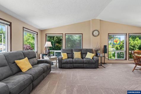 1310 Neahkahnie Street SE Salem OR 97306