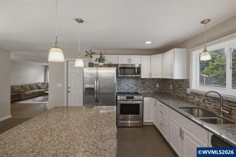 256 Gregory Lane SE Salem OR 97302