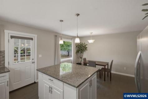 256 Gregory Lane SE Salem OR 97302
