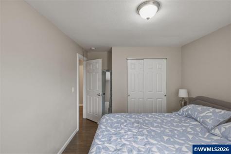 256 Gregory Lane SE Salem OR 97302