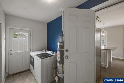 256 Gregory Lane SE Salem OR 97302