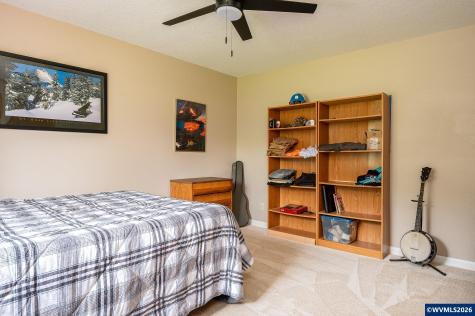 11240 SE Cranberry Lp Clackamas OR 97015