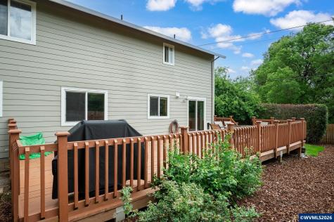 11240 SE Cranberry Lp Clackamas OR 97015