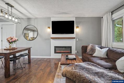 760 SE Edwards Drive Dundee OR 97115